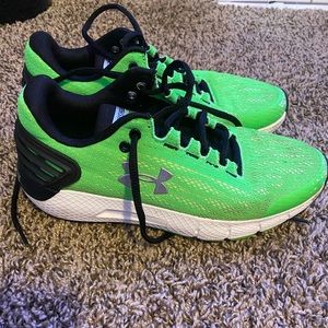 Under armour tennis shoes